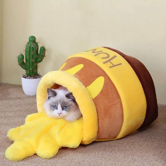 Winnie-the-Pooh Honey Pot Cat Bed with Removable Pillow